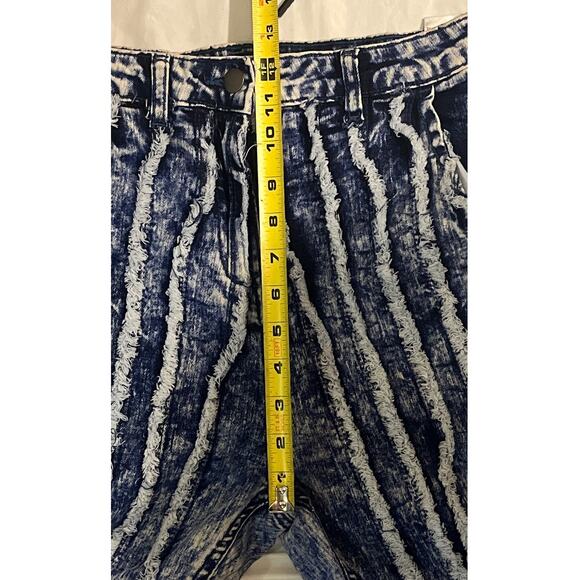 Pretty Little Thing Flare Jean - Size: 8 - Washed Blue - PrettyLittleThing New - Picture 8 of 11